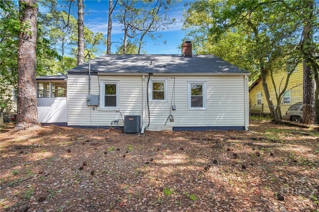 Building Photo - 405 S Baldwin Cir