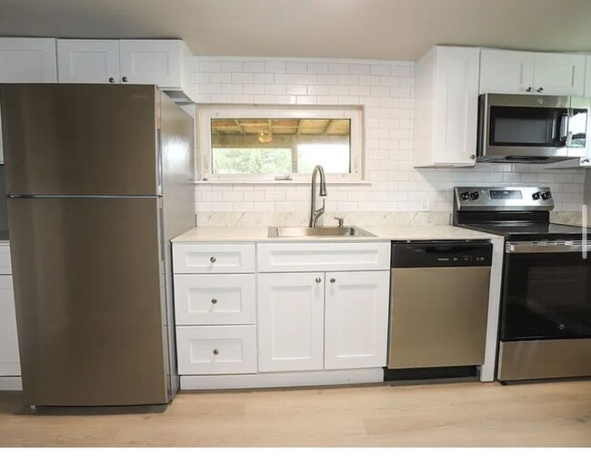 Building Photo - 513 Bucktown Rd