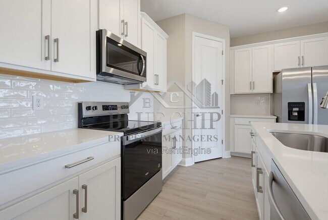 Building Photo - 1008 British Cir