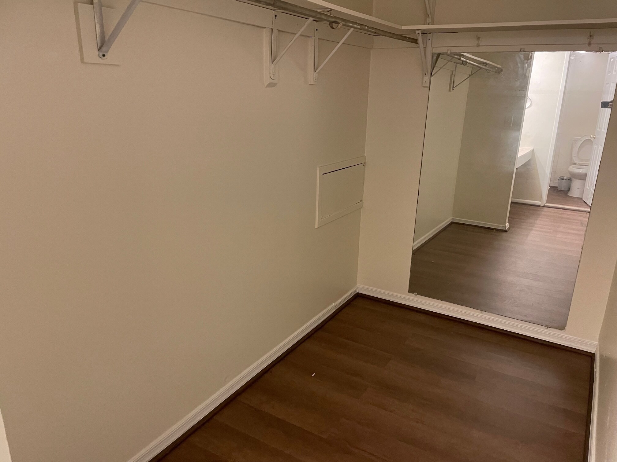 Master closet - 10245 Prince Plz