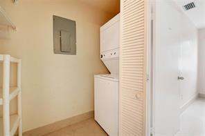 Building Photo - 3565 Magellan Cir