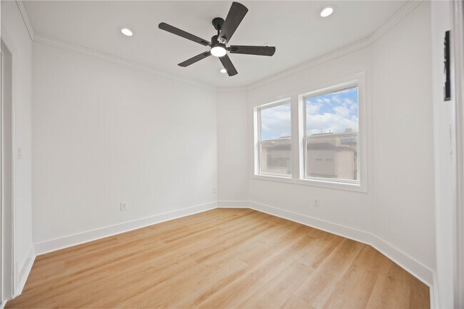 Building Photo - 1413 Stanford St