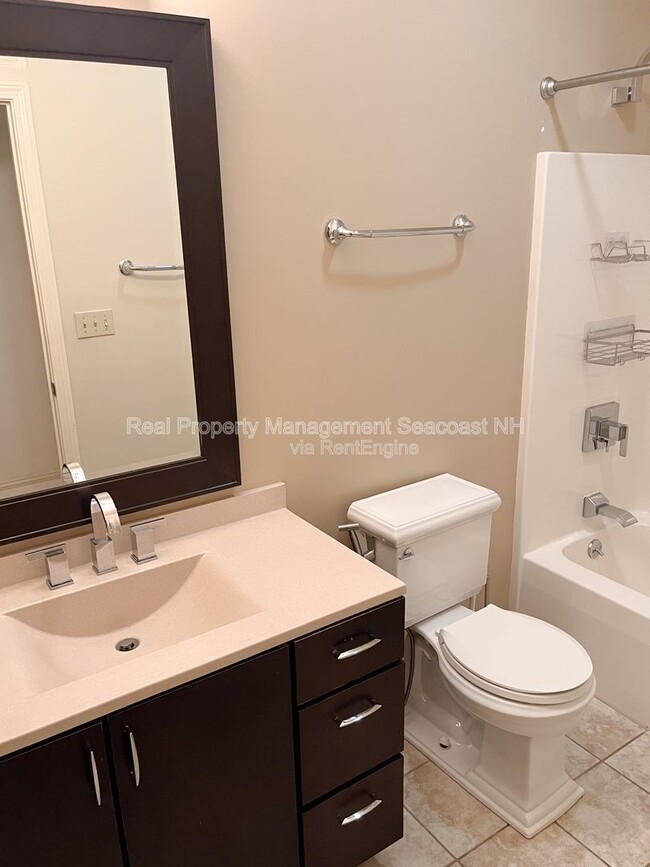 Building Photo - 37 French Cross Rd