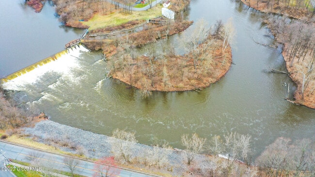 Building Photo - 48 Salem St