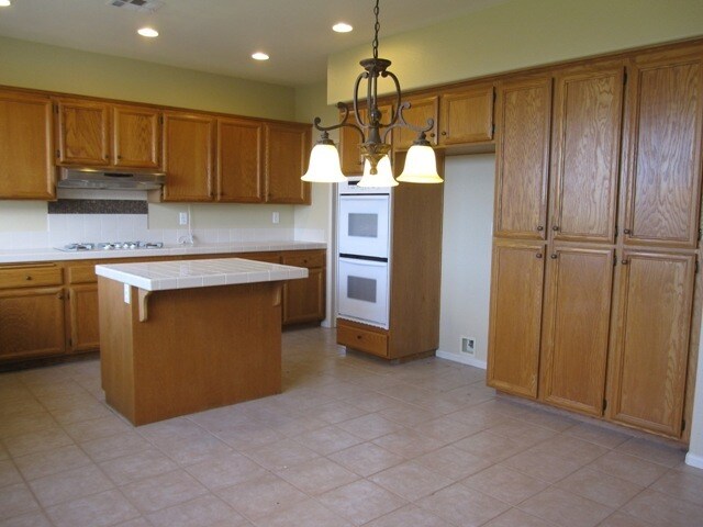 Building Photo - 4972 Overlook Dr