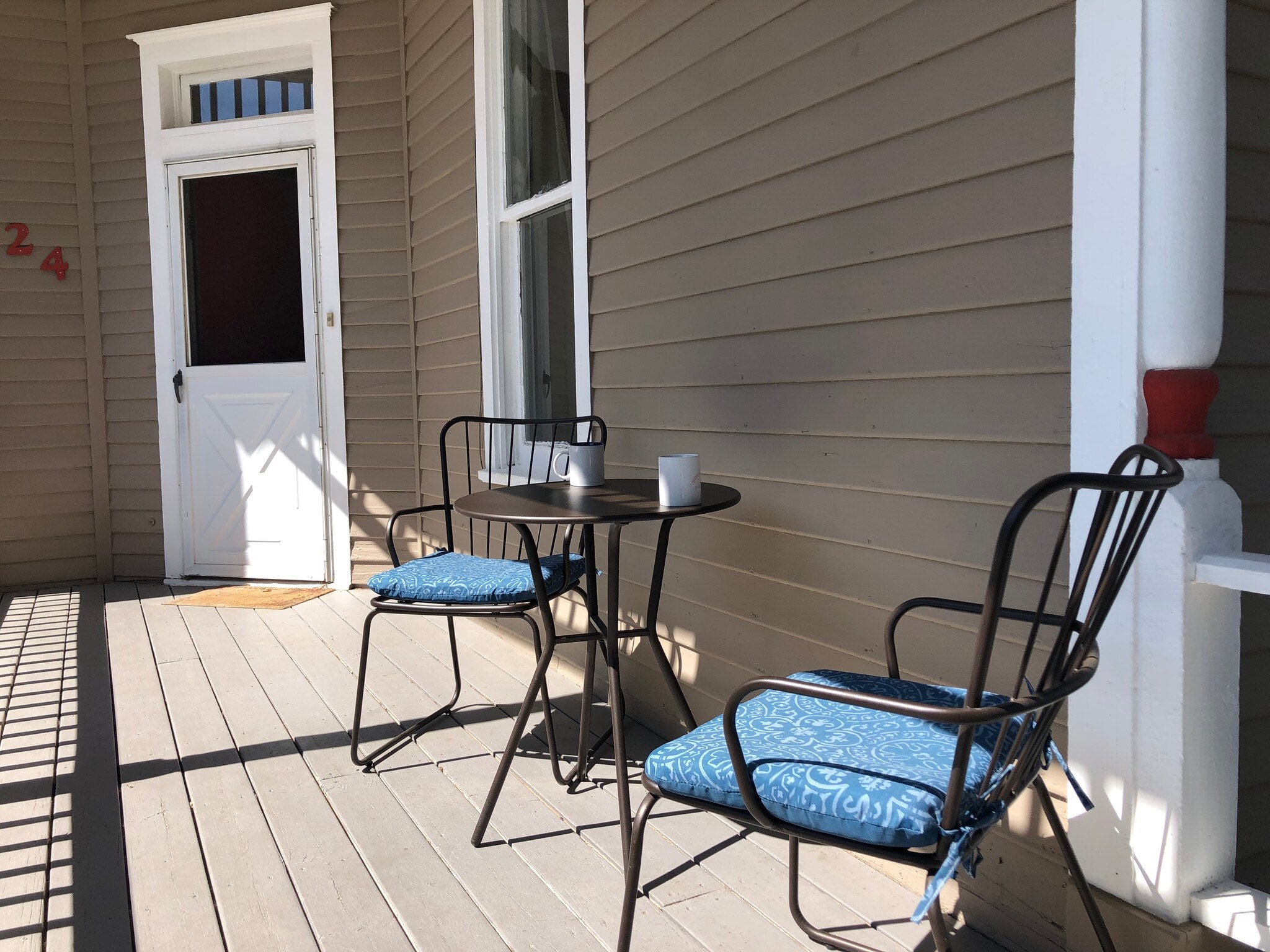 Building Photo - 124 S 5th St