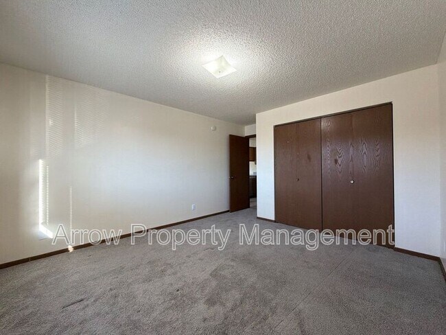 Building Photo - 539 N 24th St