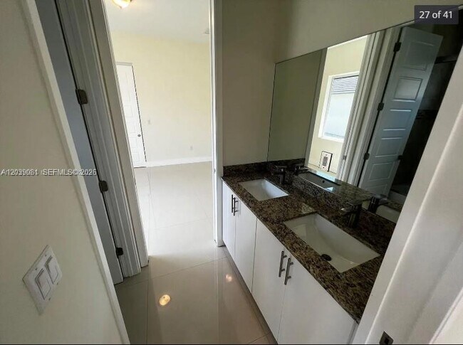 Building Photo - 6115 Marinel Say Dr