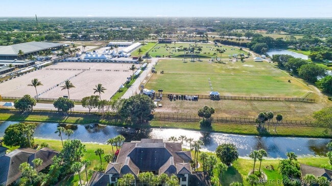 Building Photo - 2785 Polo Island Dr
