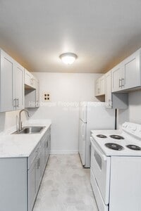 Building Photo - 1514 N Post St