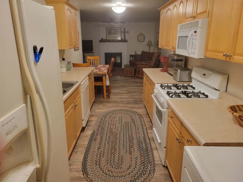 Building Photo - 36 Sparrow Rd