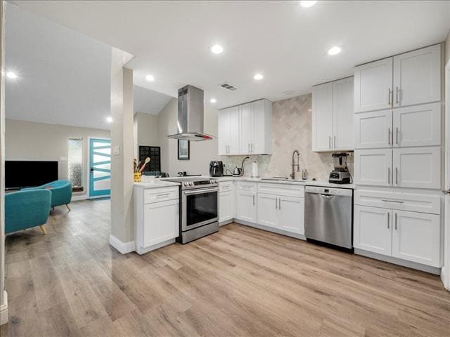Building Photo - 9716 Highland View Dr