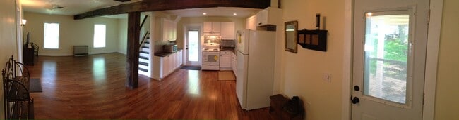 Building Photo - 5 Six Hundred Rd