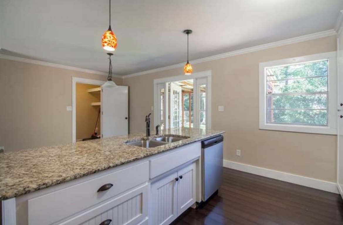 Building Photo - 1136 Carissa Dr