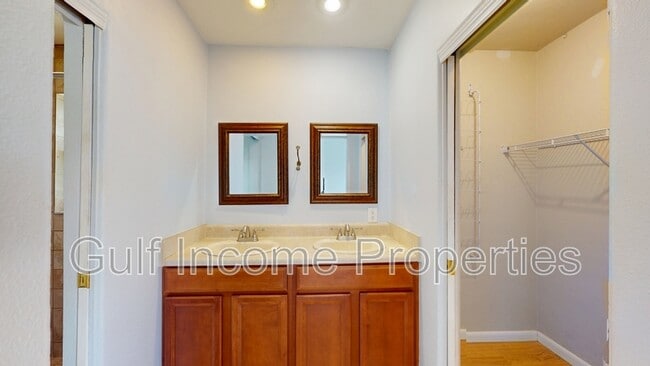 Building Photo - 406 47th St NW