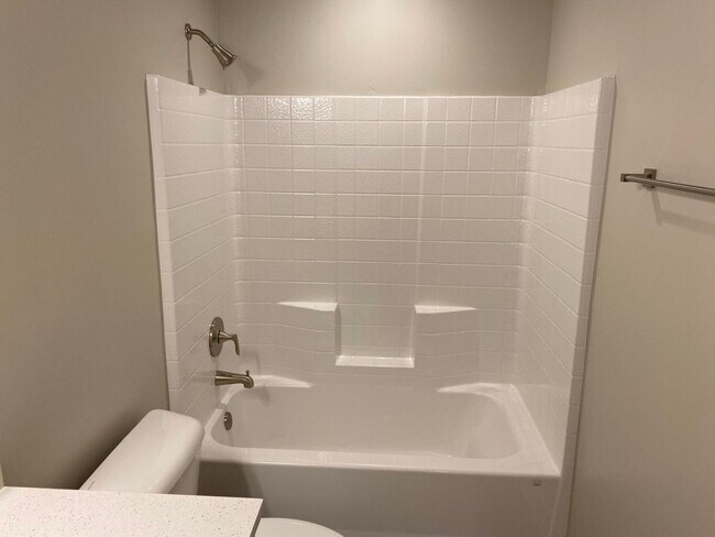 Building Photo - Wonderful 3 Bedroom Townhome. Water, sewer and garbage included.