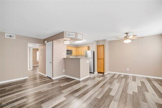 Building Photo - 8450 Alta Dr