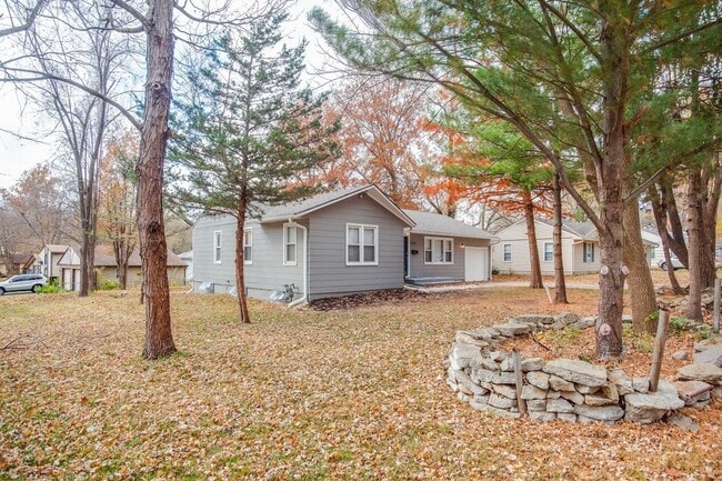 Building Photo - Beautiful Home in Kansas City!