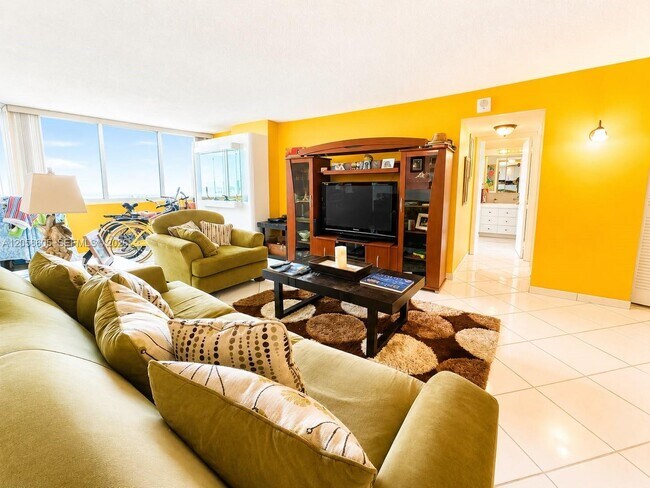 Building Photo - 7135 Collins Ave