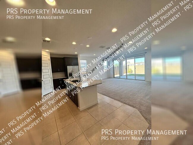 Building Photo - 2658 S Reavis Falls Rd