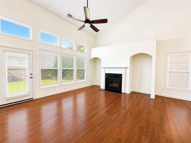 Building Photo - 3487 Harvest Ridge Ln NE