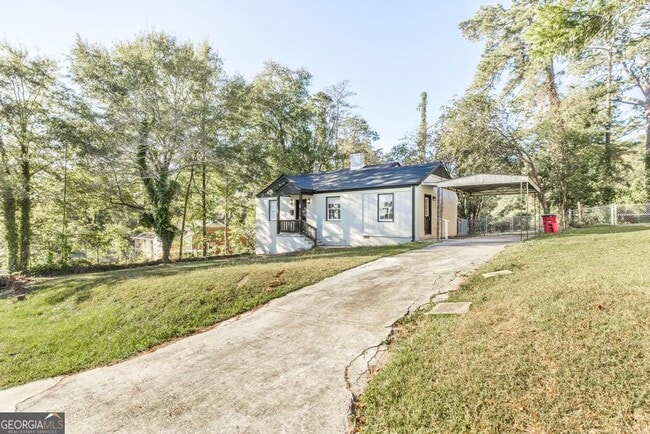 Building Photo - 1930 Northbrook Ave