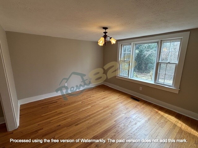 Building Photo - 85 Pennwood Ln