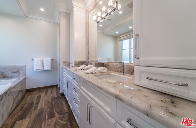 Building Photo - 810 S Catalina Ave