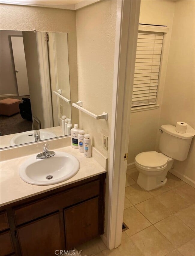 Building Photo - 8149 Glen Alta Way