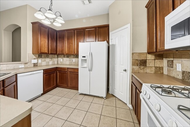 Building Photo - 2918 Meridian Bay Ln
