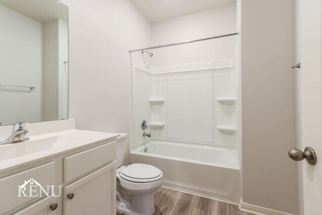 Building Photo - 25418 Cypress Bend Dr