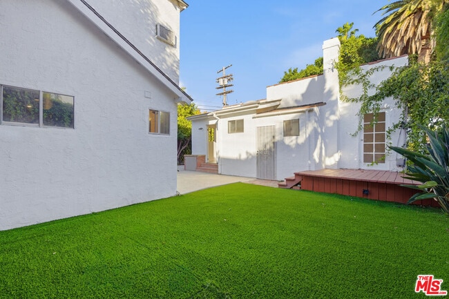 Building Photo - 641 N Martel Ave