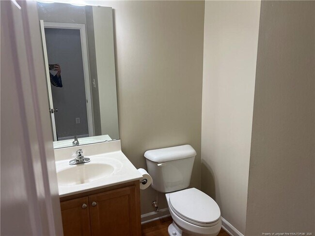 Building Photo - 1766 Cherrypoint Dr