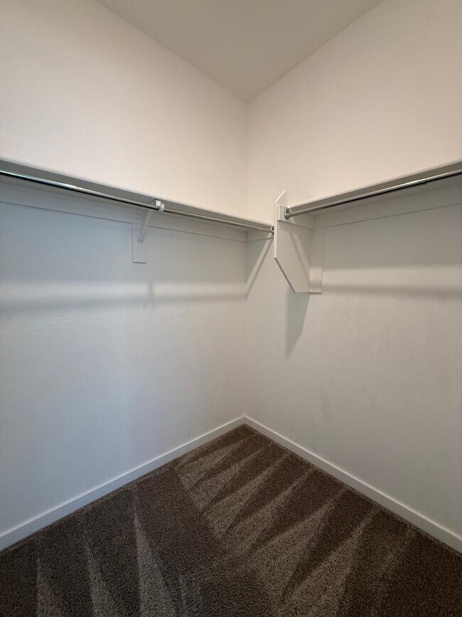 Building Photo - 17760 W Cassia Way