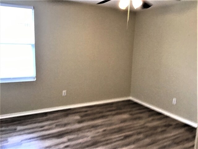 Building Photo - 1620 Baxter Springs Dr
