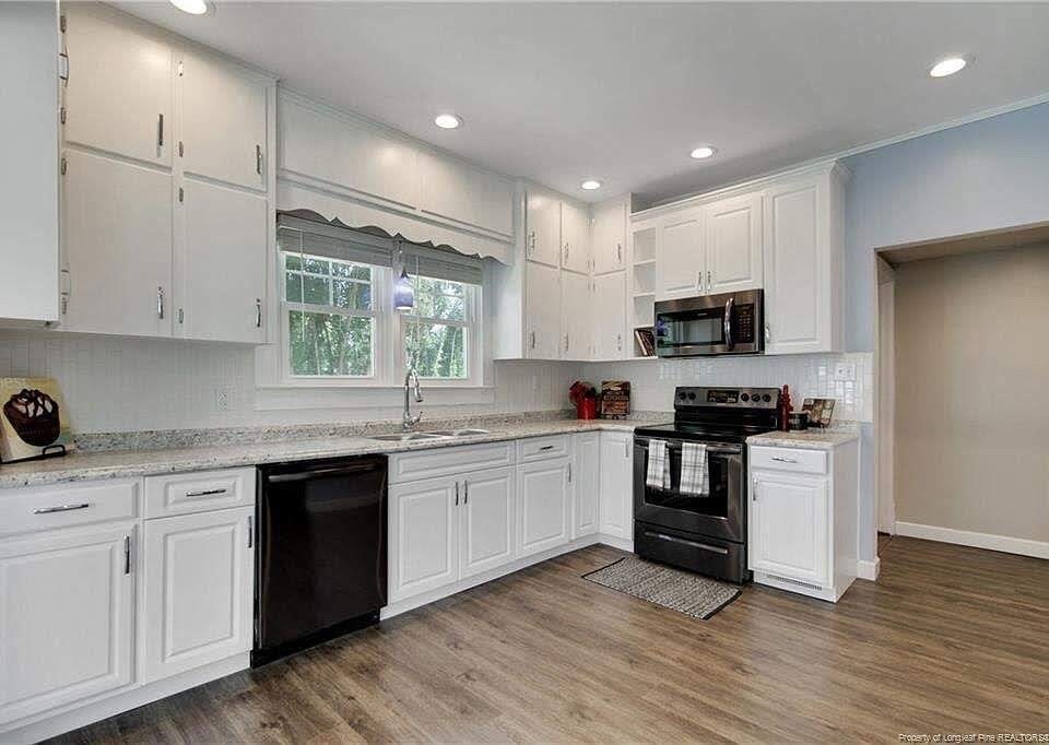 Building Photo - 308 E E St