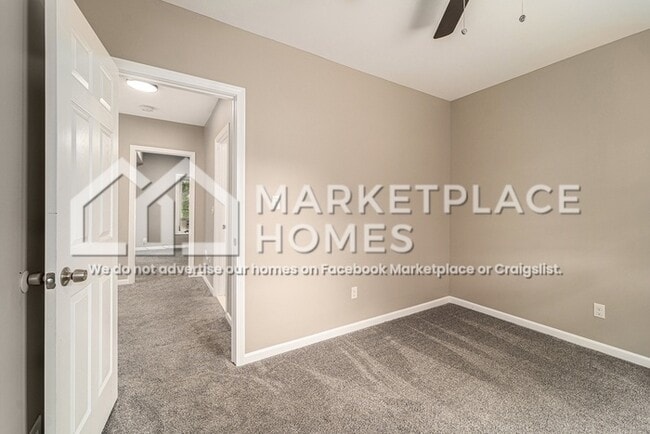 Building Photo - 242 Englewood St