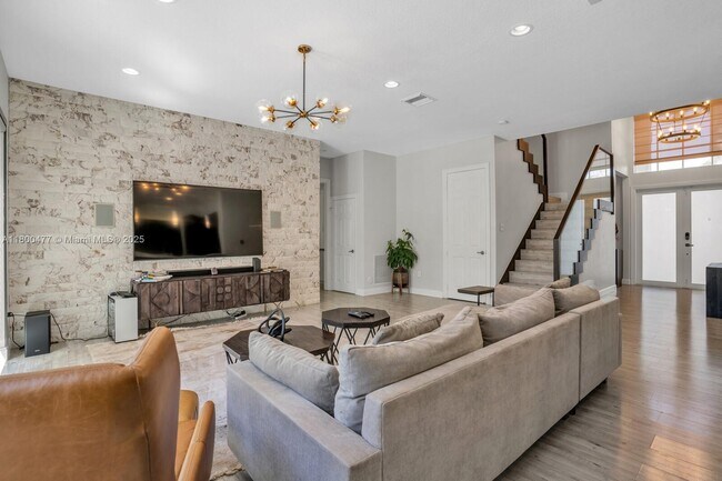 Building Photo - 5258 SW 183rd Ave