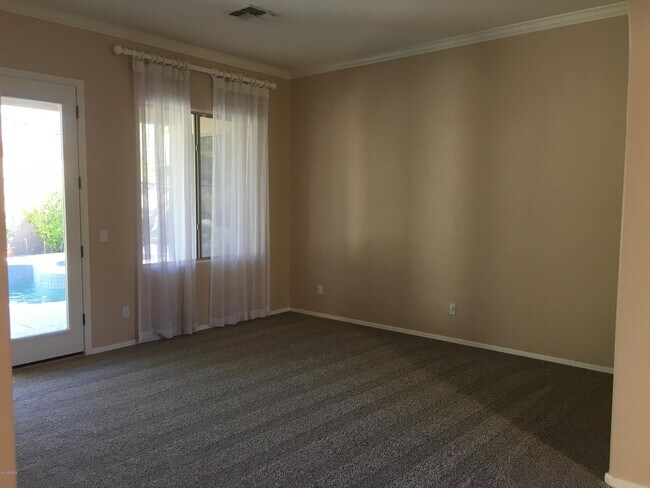 Building Photo - 2732 W Florimond Rd