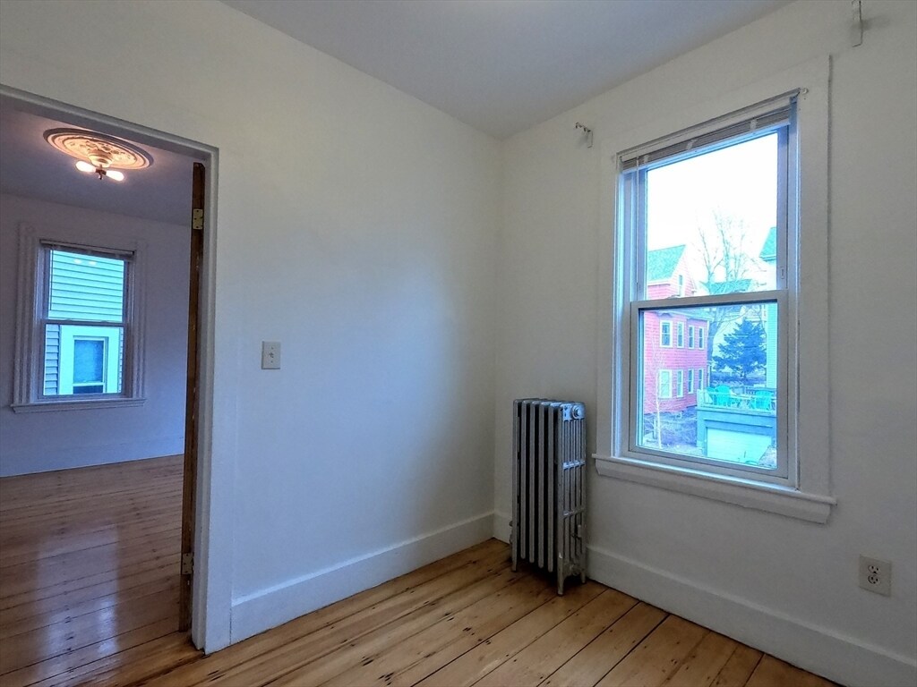 Building Photo - 90 Wenham St