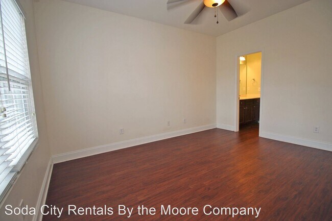 Building Photo - 2 br, 2.5 bath House - 119 Bonhomme Circle