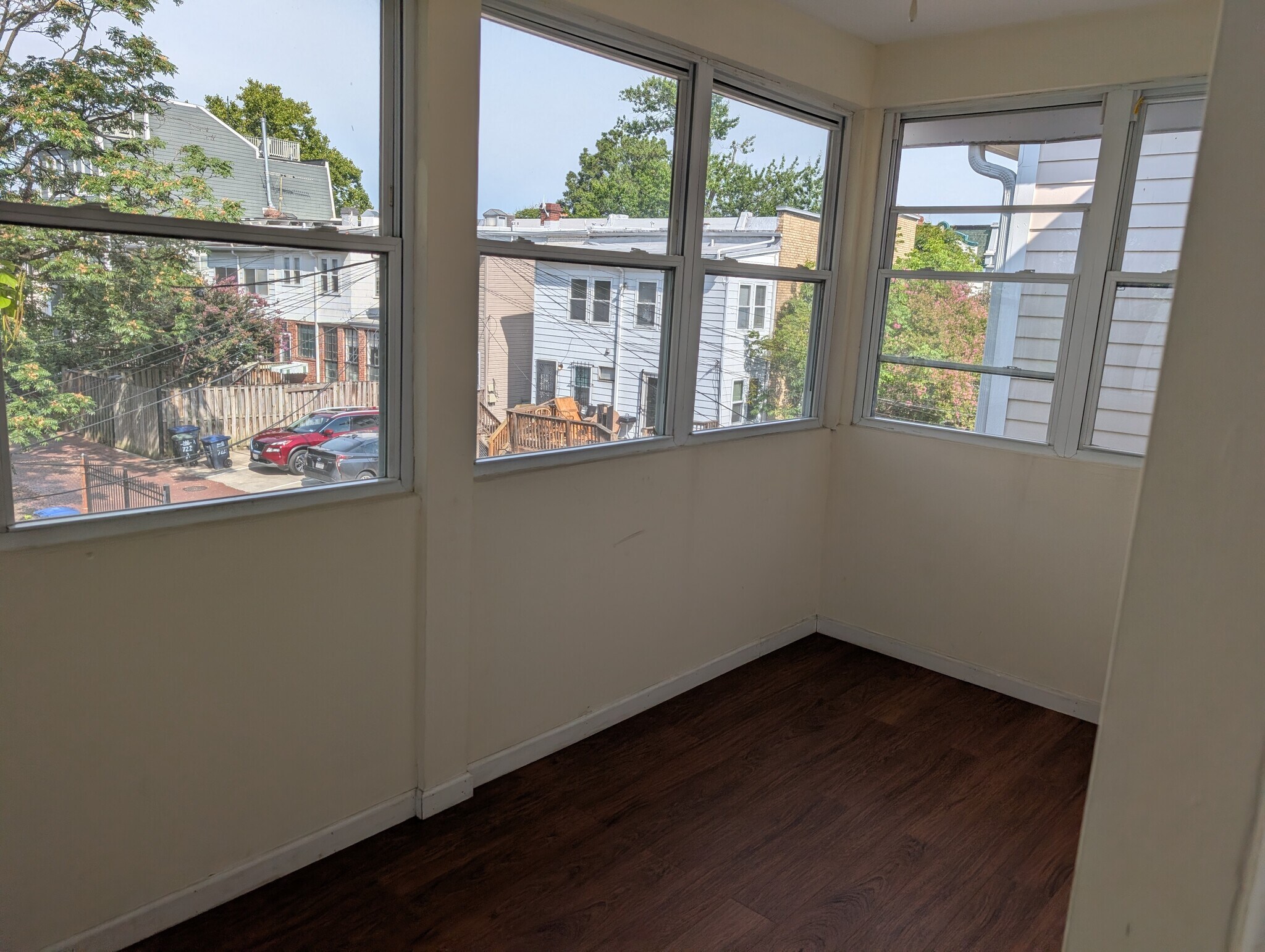 Building Photo - 3630 Warder St NW