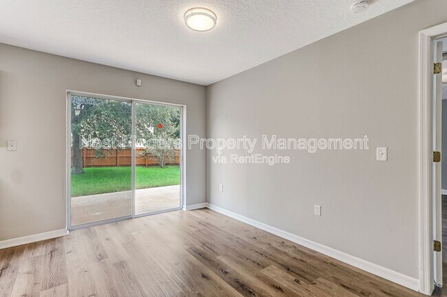 Building Photo - 172 King Arthur Ct