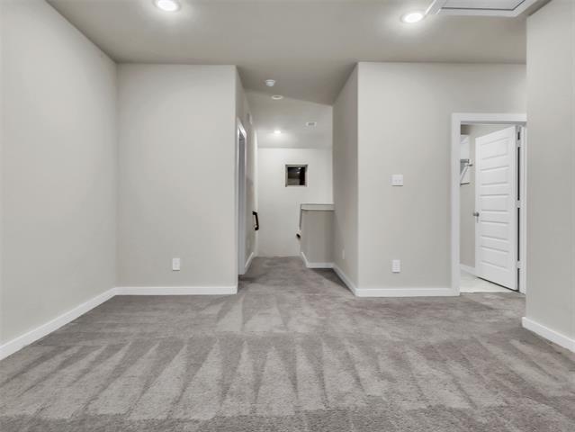 Building Photo - 2214 Spring Side Dr