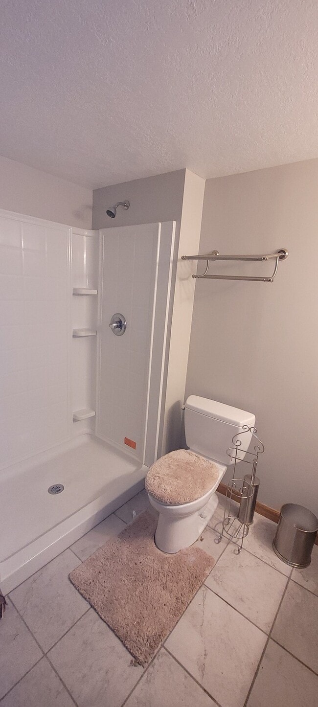 Building Photo - Fruitfully ready for your move in!