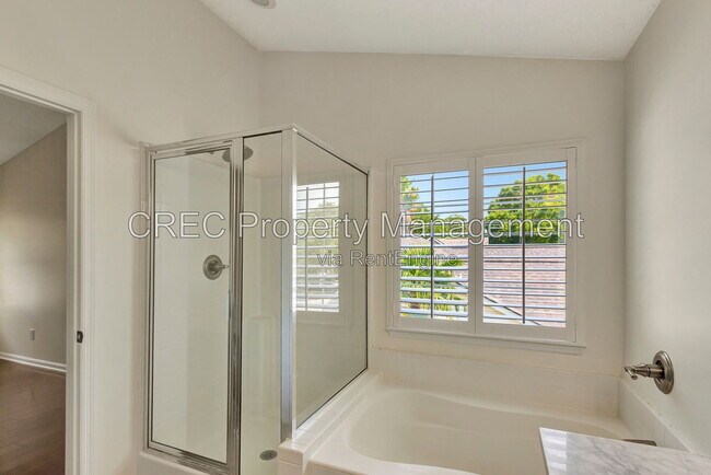 Building Photo - 1336 Wild Olive Dr