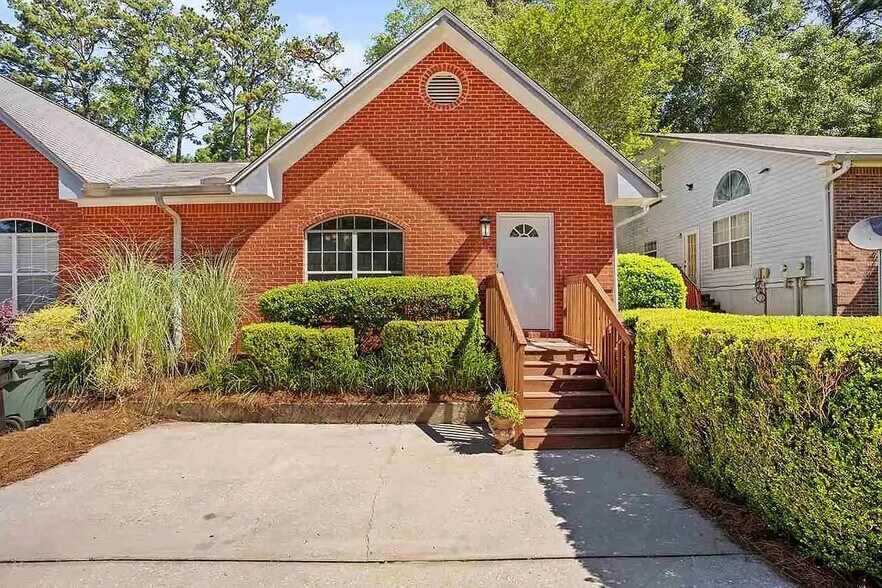 Building Photo - 3498 Chatelaine Ct