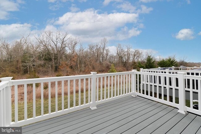 Building Photo - 6 Sparrow Cir