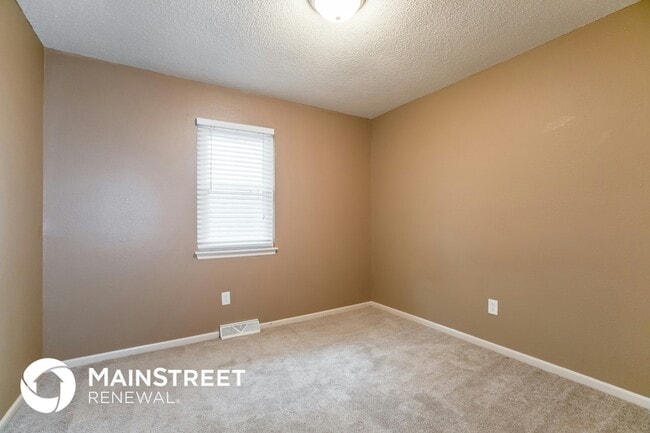 Building Photo - 3016 SE 3rd St