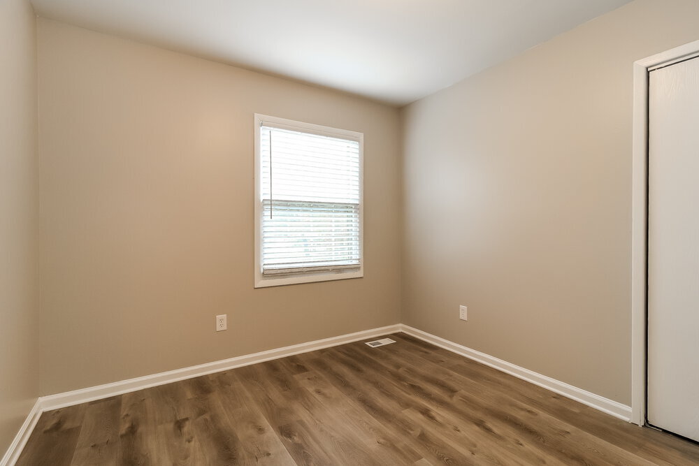 Building Photo - 3373 Heatherwood Ln SW